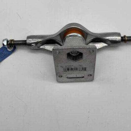 Independent 8.0" Skateboard Trucks Mids Silver